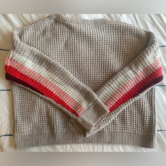 Express Cropped Chenille Crewneck Sweater - Picture 9 of 12